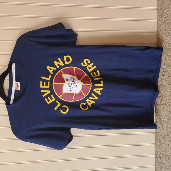 EUC mens Cleveland Cavaliers Homage tee small The Land short sleeves - Picture 1 of 7